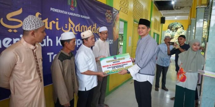 Safari Ramadan ke Sebatik Barat, Bupati Asmin Laura Ingatkan Umat Muslim tak Lupa Bayar Zakat