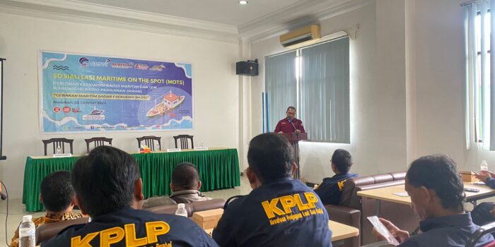 SDPPI Tanjung Selor Terus Edukasi Nelayan Gunakan Radio