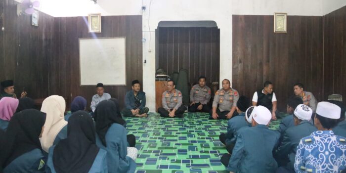 Kapolda Kaltara Kunjungi Pesantren Fatimah Az-Zahra: Santri Bukan Hanya Penjaga Doa, Tapi Juga Penjaga Bangsa