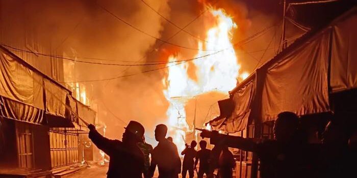 Kebakaran Mansalong Ludeskan 53 Bangunan, Kerugian Capai Rp37,67 Miliar, Pemkab Nunukan Gelontorkan Bantuan