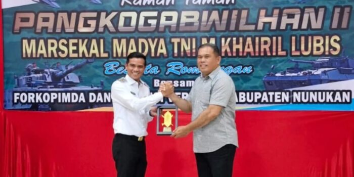 Sinergi TNI dan Masyarakat Jadi Kekuatan Pembangunan di Perbatasan  Bupati Nunukan Jamu Panglima Kogabwilhan II