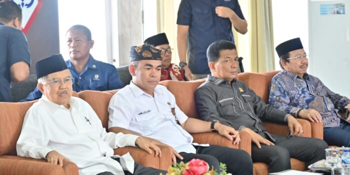 Jusuf Kalla Lantik Pengurus DMI dan PMI Kaltara, Wakil Ketua DPRD Nasir: Sebuah Kehormatan Besar