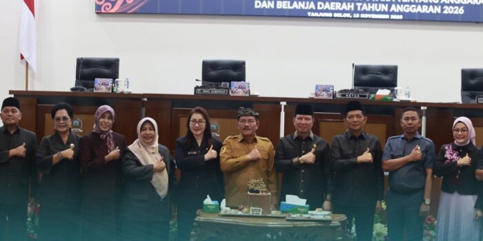 Wakil Gubernur Kalimantan Utara Hadiri Paripurna Sampaikan Jawaban atas Pandangan Umum Fraksi DPRD