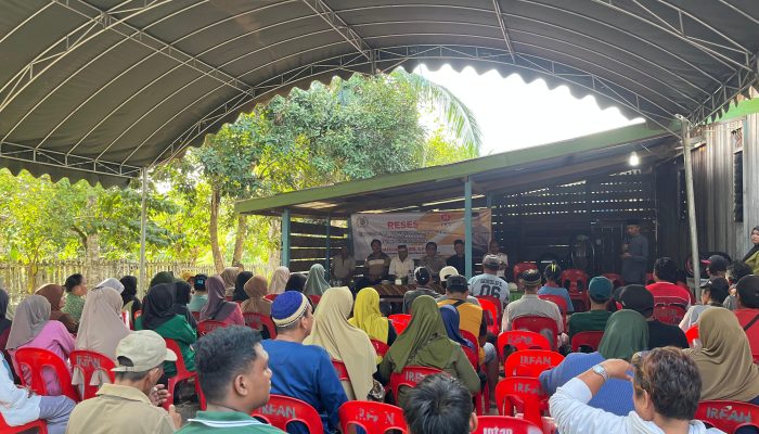 Air Bersih, Beasiswa, Hingga Jalan Tani Menggema di Sebuku, Warga Desa Titip Asa ke DPRD Kaltara M. Nasir