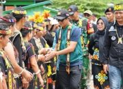 Bupati Nunukan Irwan Sabri Dikukuhkan Adat Dayak Tahol sebagai Kalawon Saraton