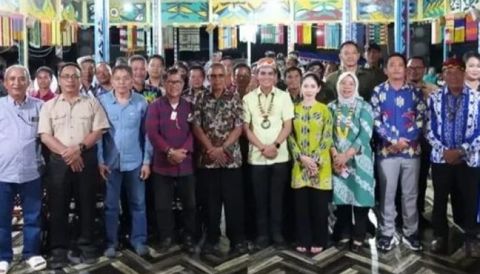 Silaturahmi Hangat Bupati Nunukan Irwan Sabri Bersama Masyarakat Hulu di Lumbis