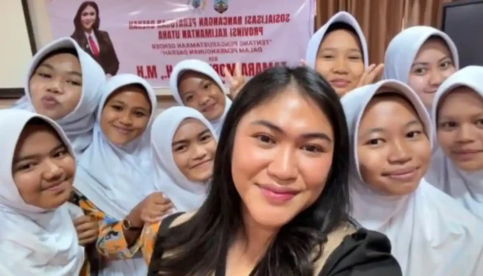 Ketua Komisi IV DPRD Kaltara Tamara Moriska Beri Motivasi Pelajar Perbatasan di Pulau Sebatik