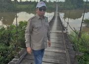 Tinjau Langsung Lokasi, Achmad Djufrie Dorong Perbaikan Jembatan Desa Tanjung Buka SP7