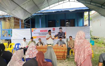 Reses di Sungai Bilal, Muhammad Nasir Dengar Keluhan Air Bersih dan Honor Imam-Guru Ngaji