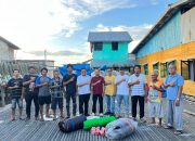 Pokdakan Tanjung Berkah Terima Bantuan Perahu dari Muhammad Nasir