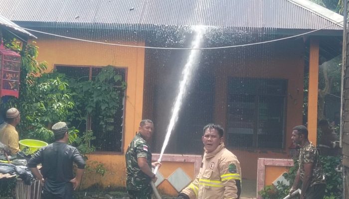 Gerak Cepat Kodim 0911/Nunukan Jinakkan Kebakaran Rumah Warga, Dandim: Keselamatan Masyarakat Prioritas Utama