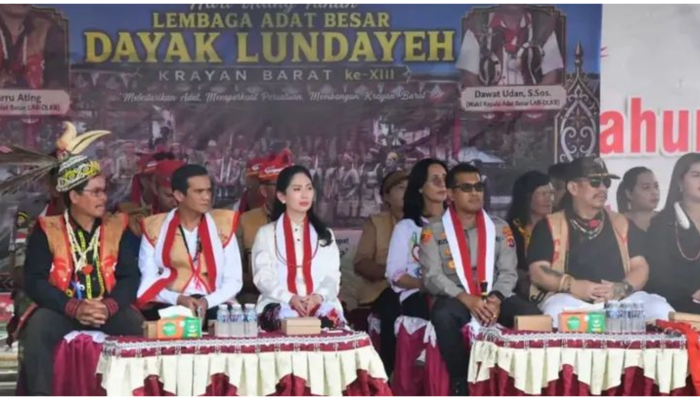 Bupati Irwan Sabri Hadiri HUT ke-13 Lembaga Adat Lundayeh, Pesan Ini Disampaikan