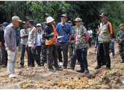 Bupati Nunukan Irwan Sabri Turun ke Krayan, Lima Titik Jalan Rusak Segera Ditangani