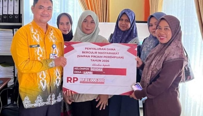 Pemcam Sebatik Utara Bidik Kemandirian Ekonomi Warga, Rp81 Juta Dana Bergulir Disalurkan
