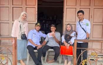 13 KPM di Sebatik Timur Terima BLT DD, Bantuan Diantar Langsung ke Rumah Warga
