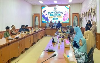 Kelas Public Speaking, Arpiah:  Modal Penting Membangun Kepercayaan dan Kepemimpinan