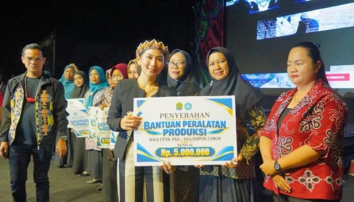 TP PKK Nunukan Salurkan Bantuan Peralatan Produksi, Dorong UMKM dan Kerajinan Lokal Naik Kelas